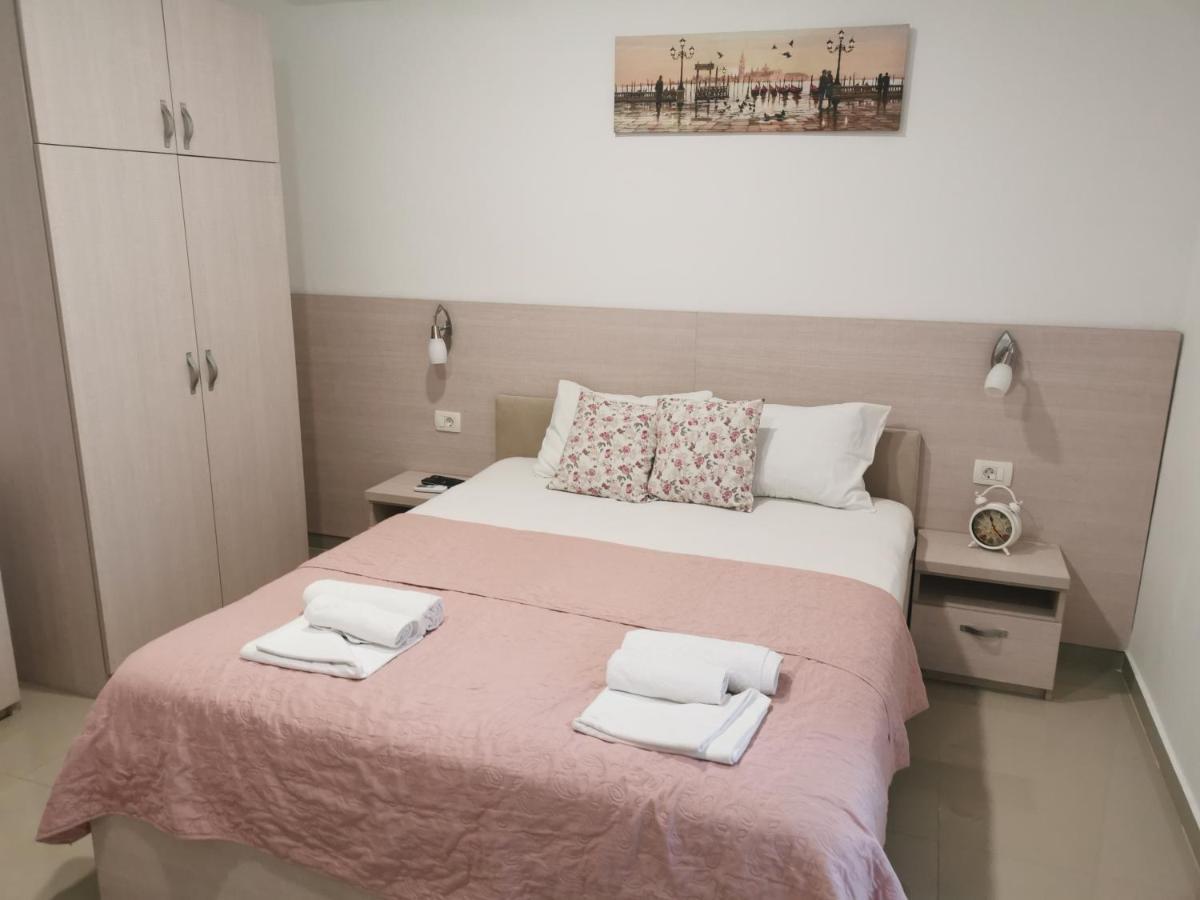 Apartments Familia Budva Ngoại thất bức ảnh