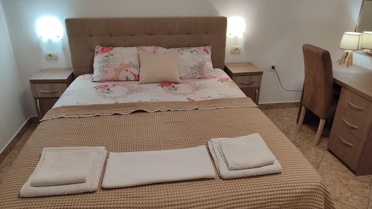 Apartments Familia Budva Ngoại thất bức ảnh