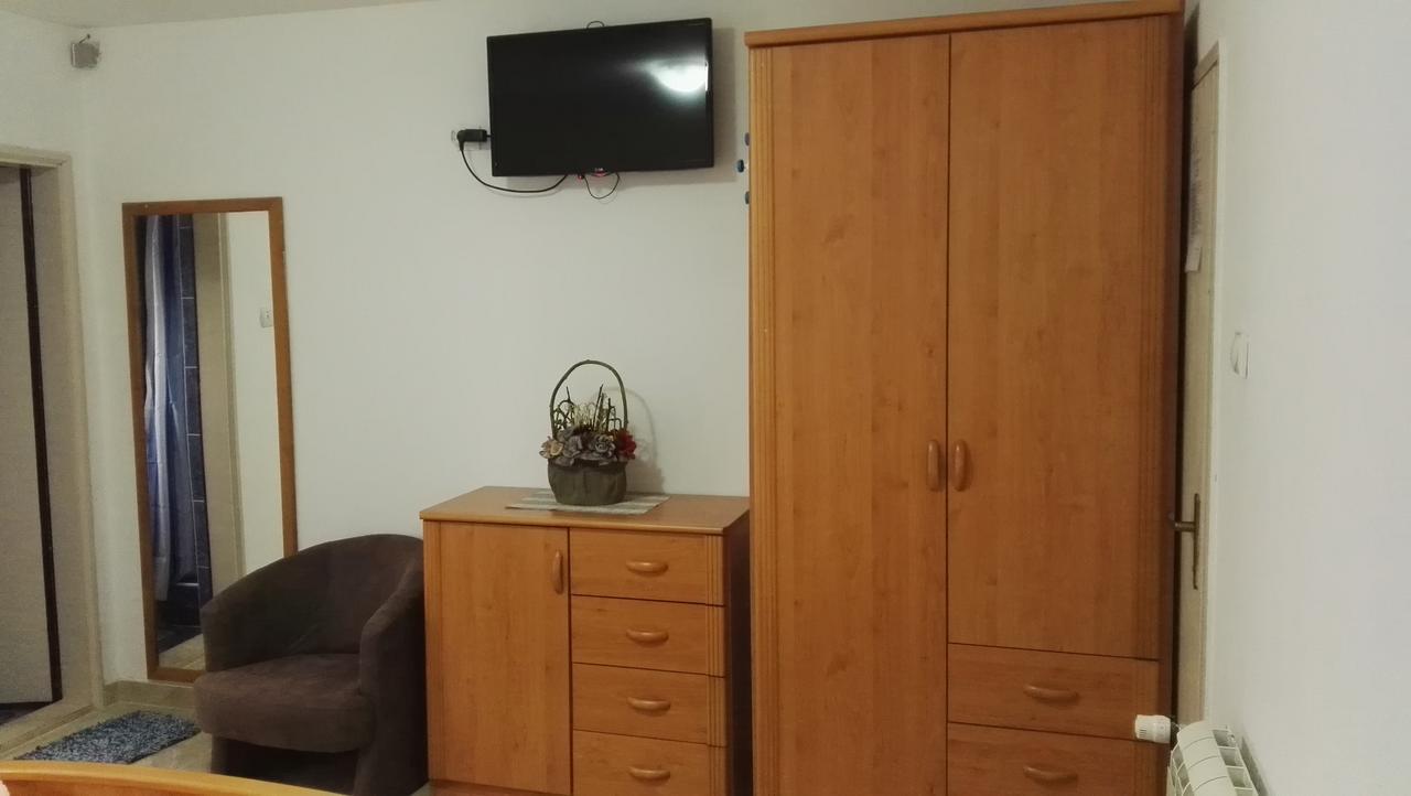 Apartments Familia Budva Ngoại thất bức ảnh