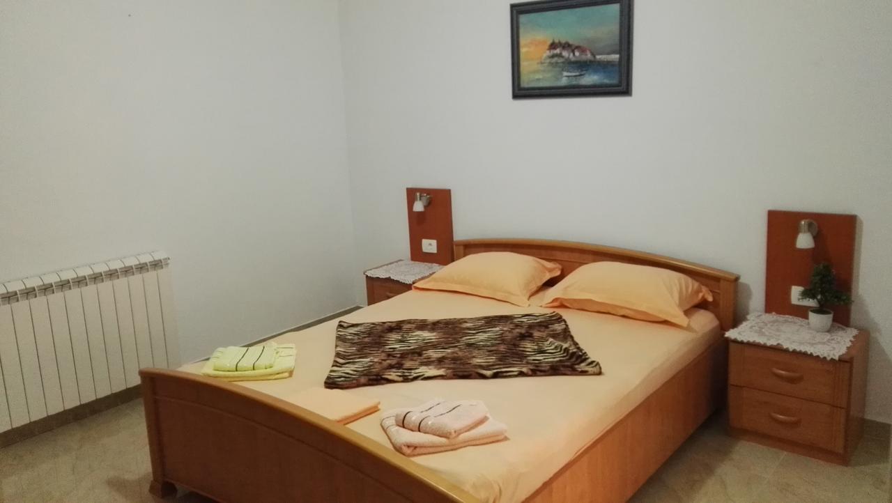 Apartments Familia Budva Ngoại thất bức ảnh