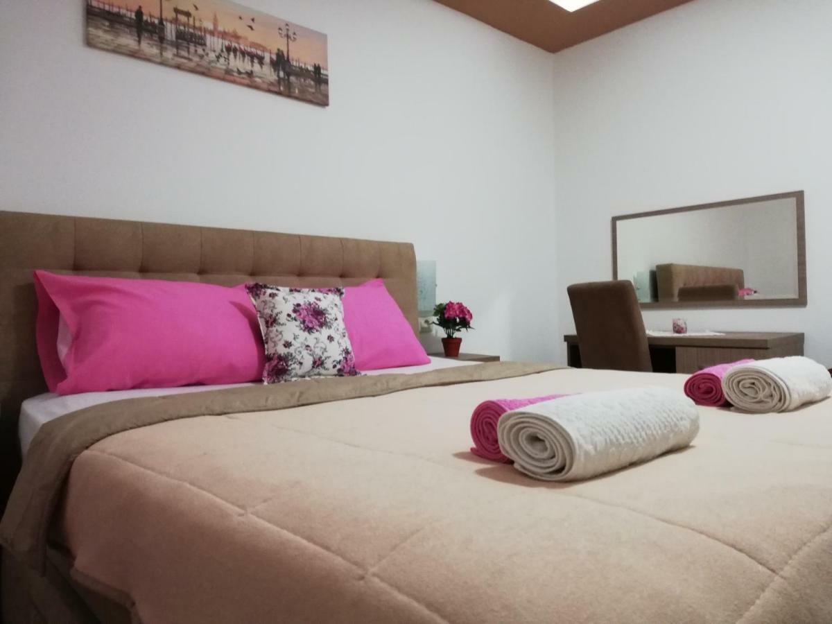 Apartments Familia Budva Ngoại thất bức ảnh
