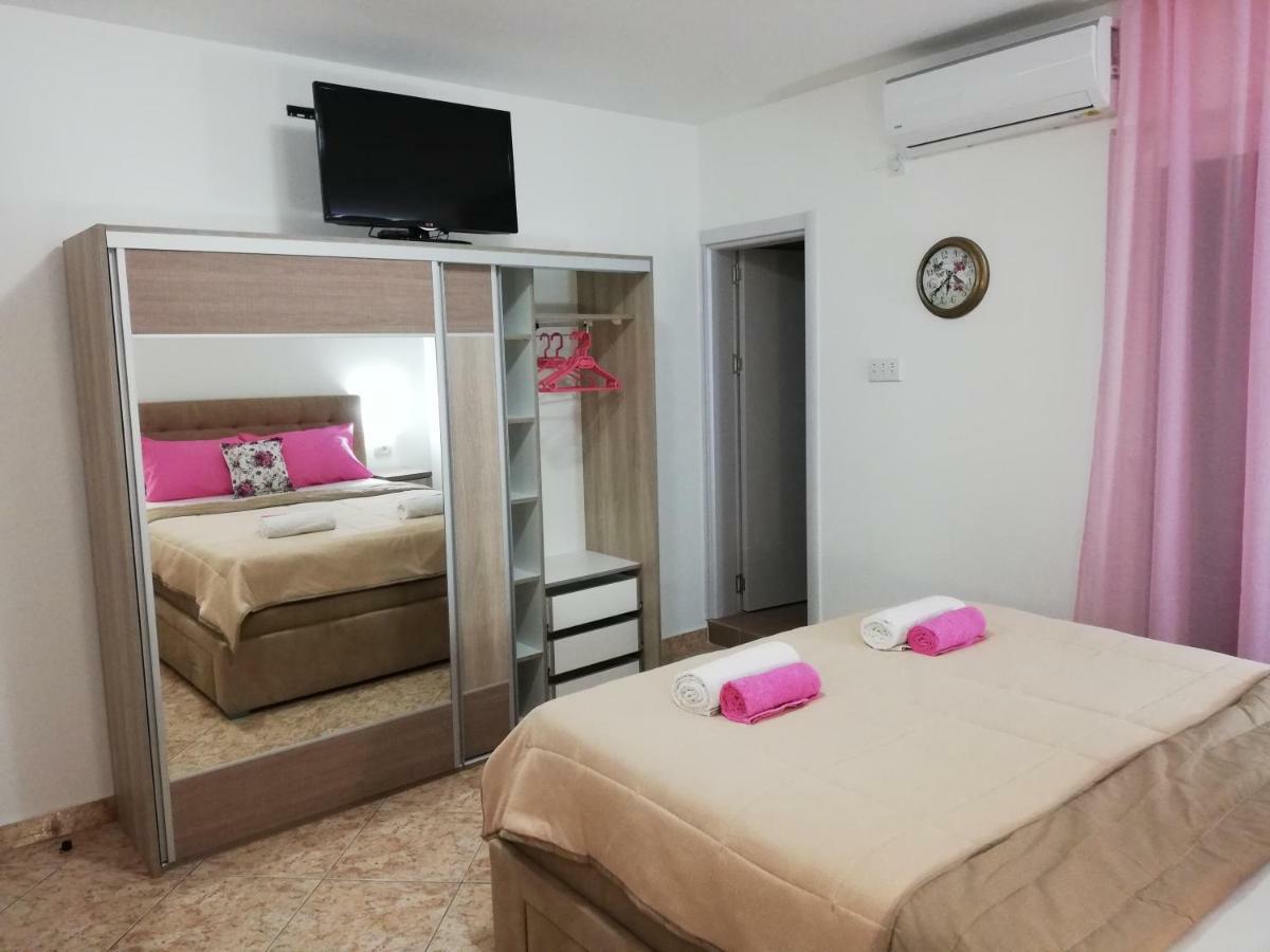 Apartments Familia Budva Ngoại thất bức ảnh